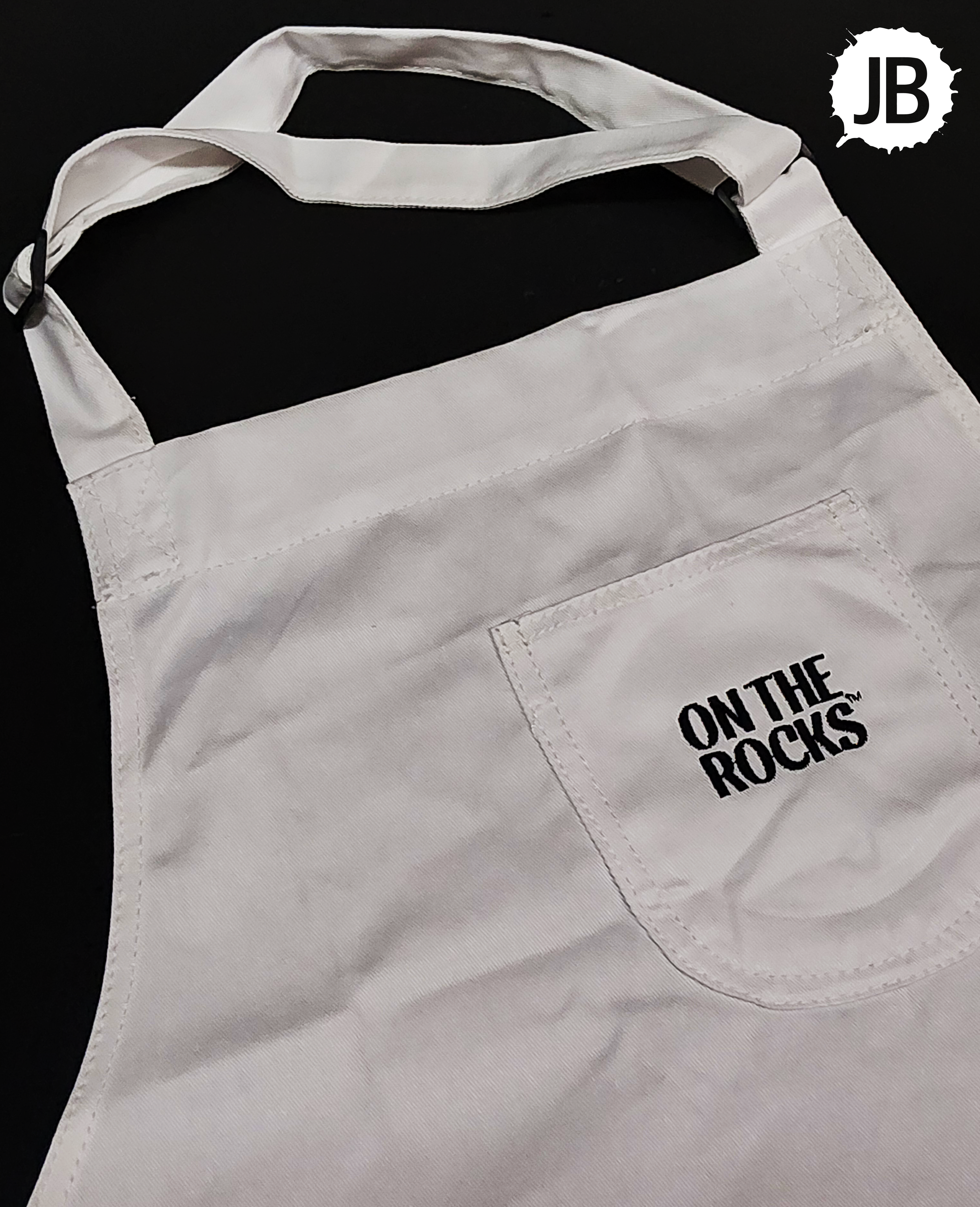 ELEGAHOUSE unisex cotton apron with chest and waist pockets used for custom embroidery