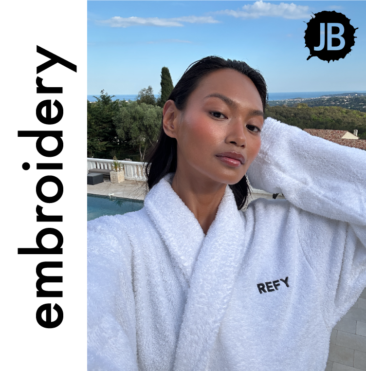White terry cloth robe embroidered with the REFY logo on the left chest